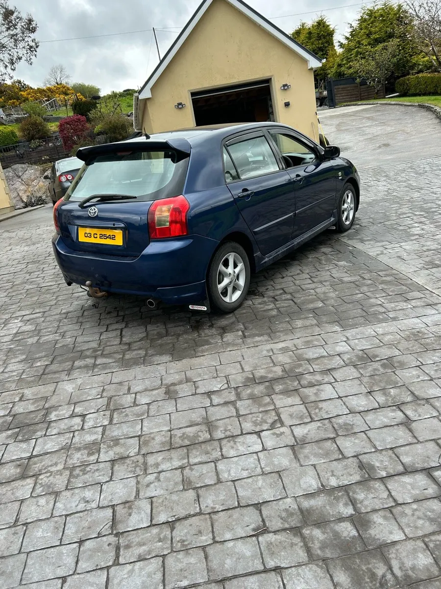 E12 Corolla - Image 2