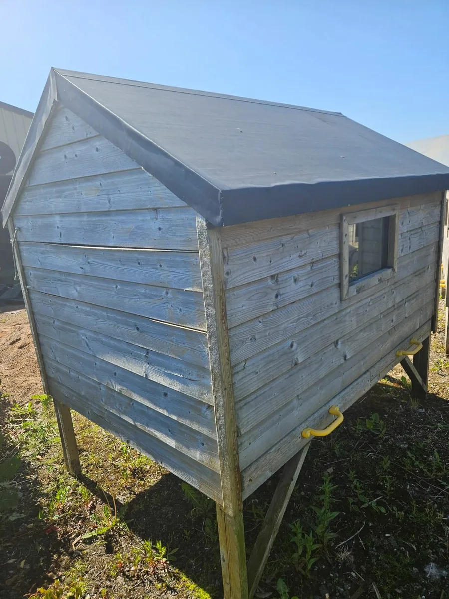 Chicken Coop - Image 2