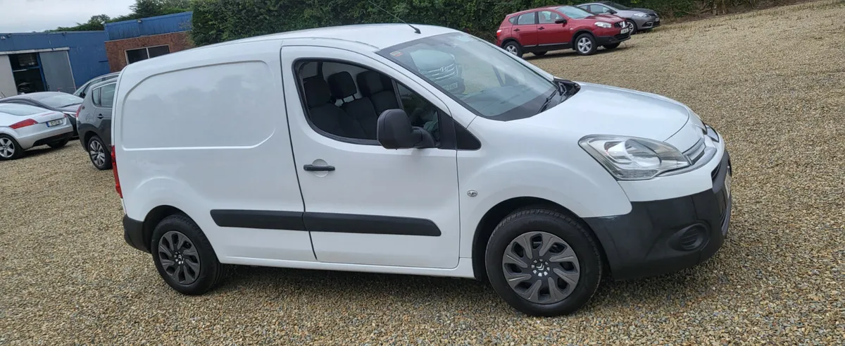 Citroen Berlingo 2015 3 seater - Image 2
