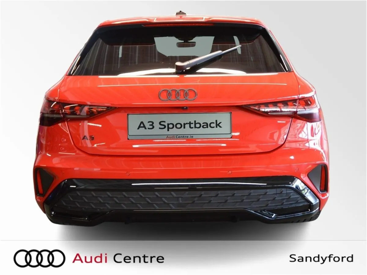 Audi A3 SB 30 Tfsi 115HP S-line Black Edition - Image 4