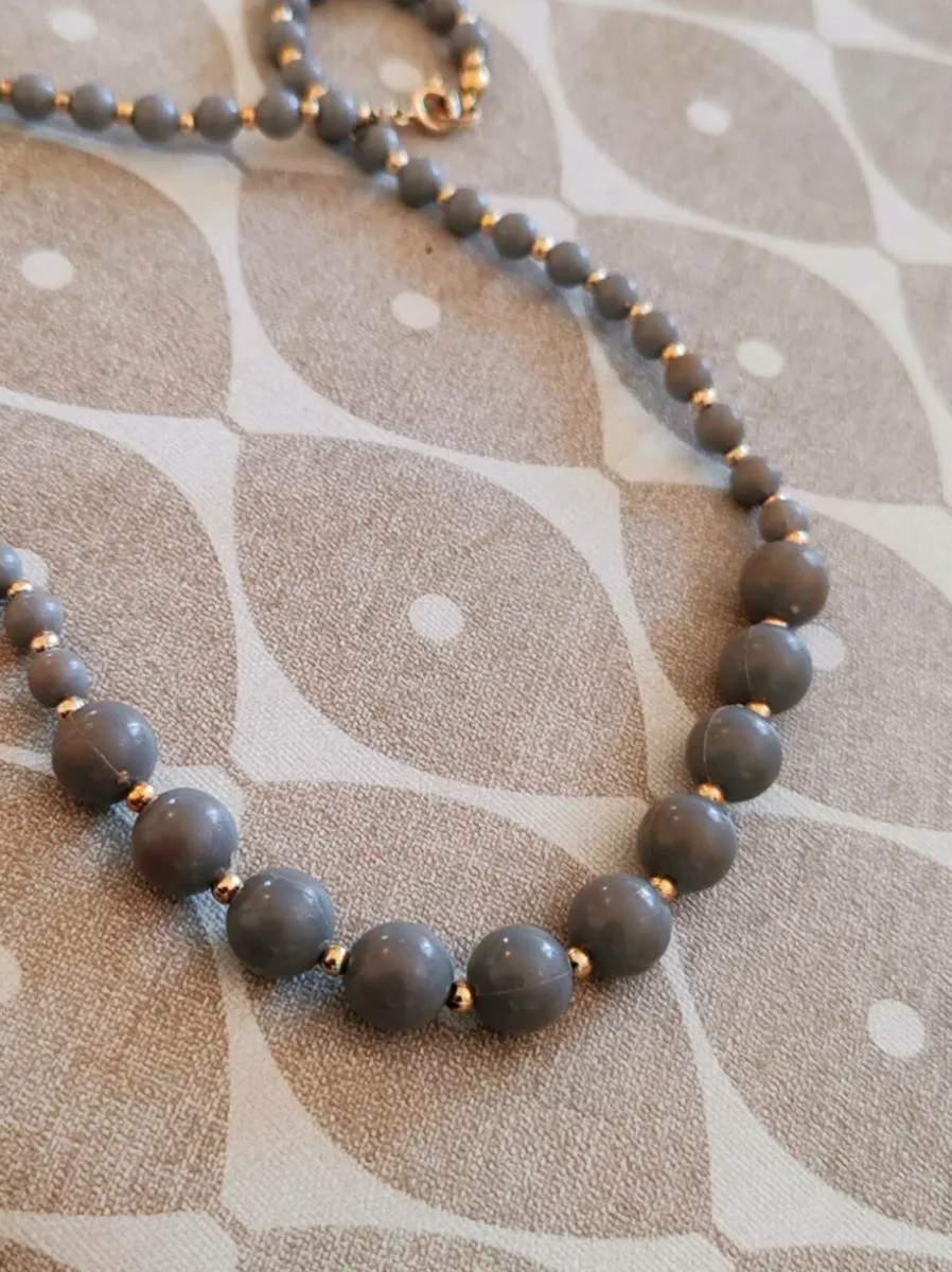 Beaded necklace - Image 1