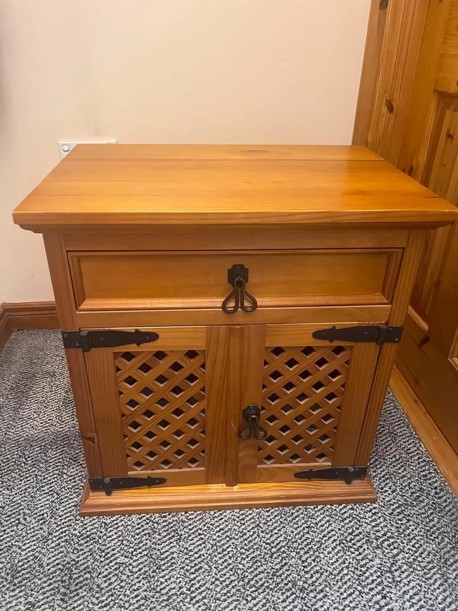 Pine Locker with Drawer and Latticed Cabinet Doors