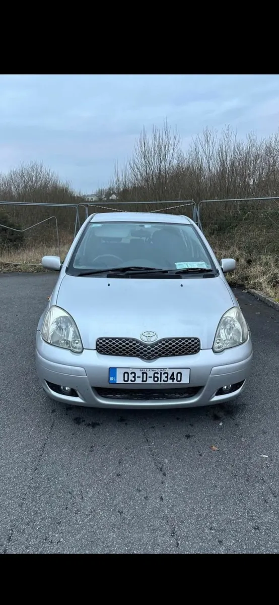 Toyota Yaris 2003 - Image 3