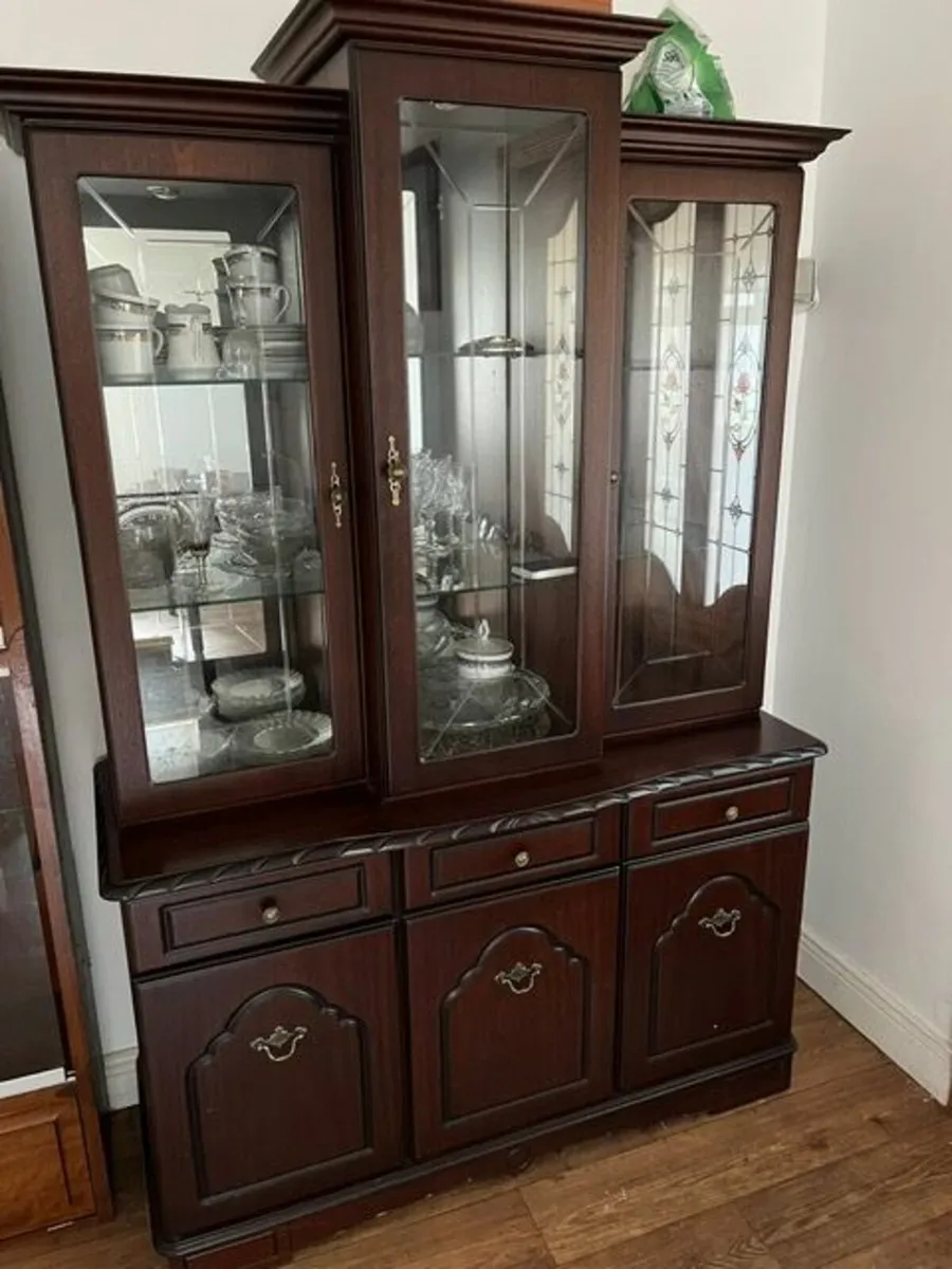 Free - Cabinet - Image 1