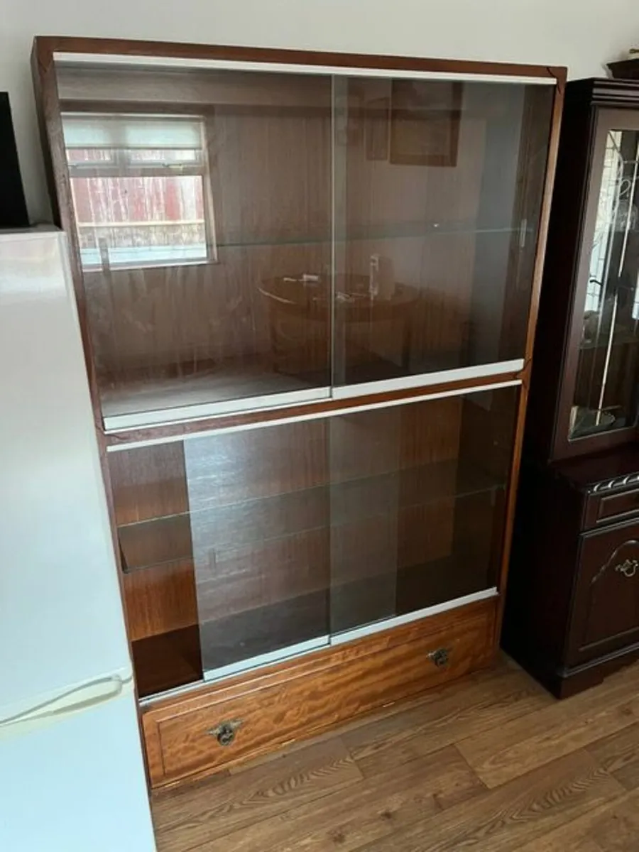 Free - Cabinet - Image 3
