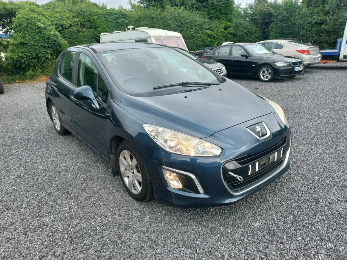 Peugeot 308 - Image 1