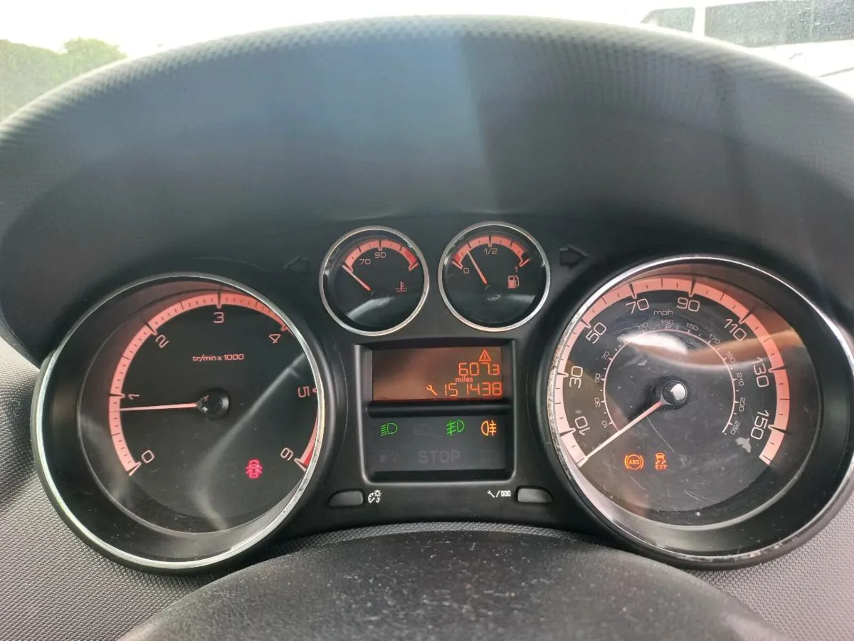 Peugeot 308 - Image 3