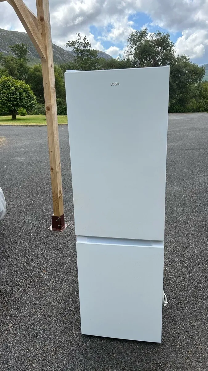 Fridge freezer - Image 1