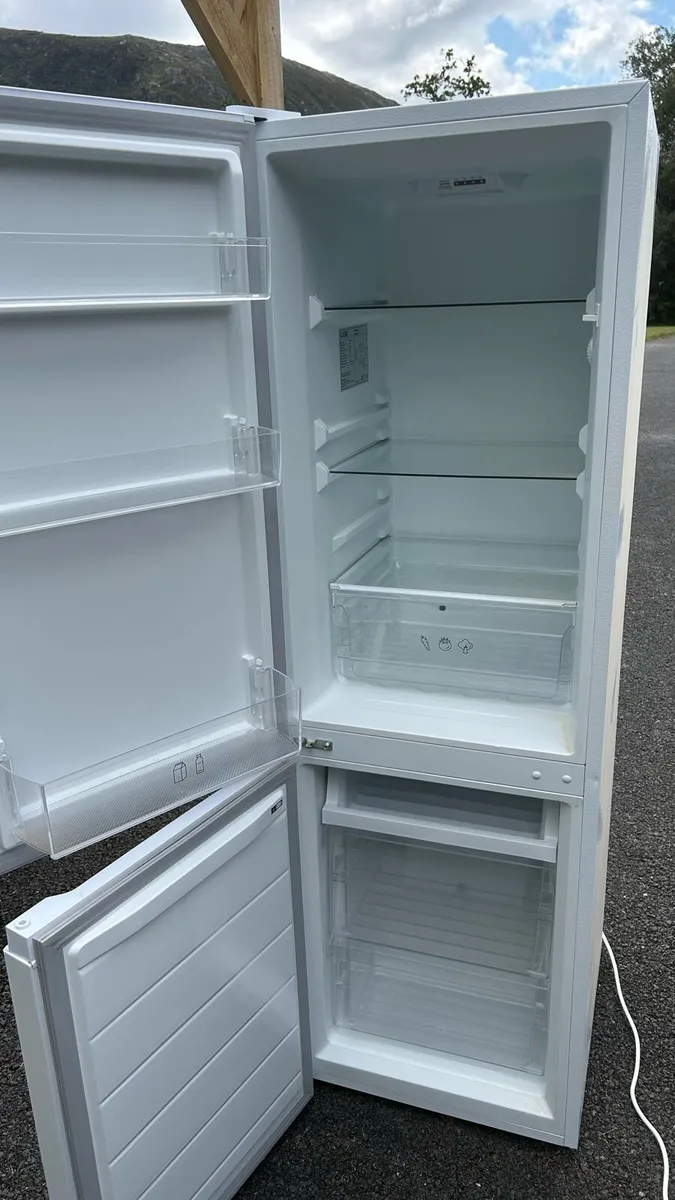 Fridge freezer - Image 2