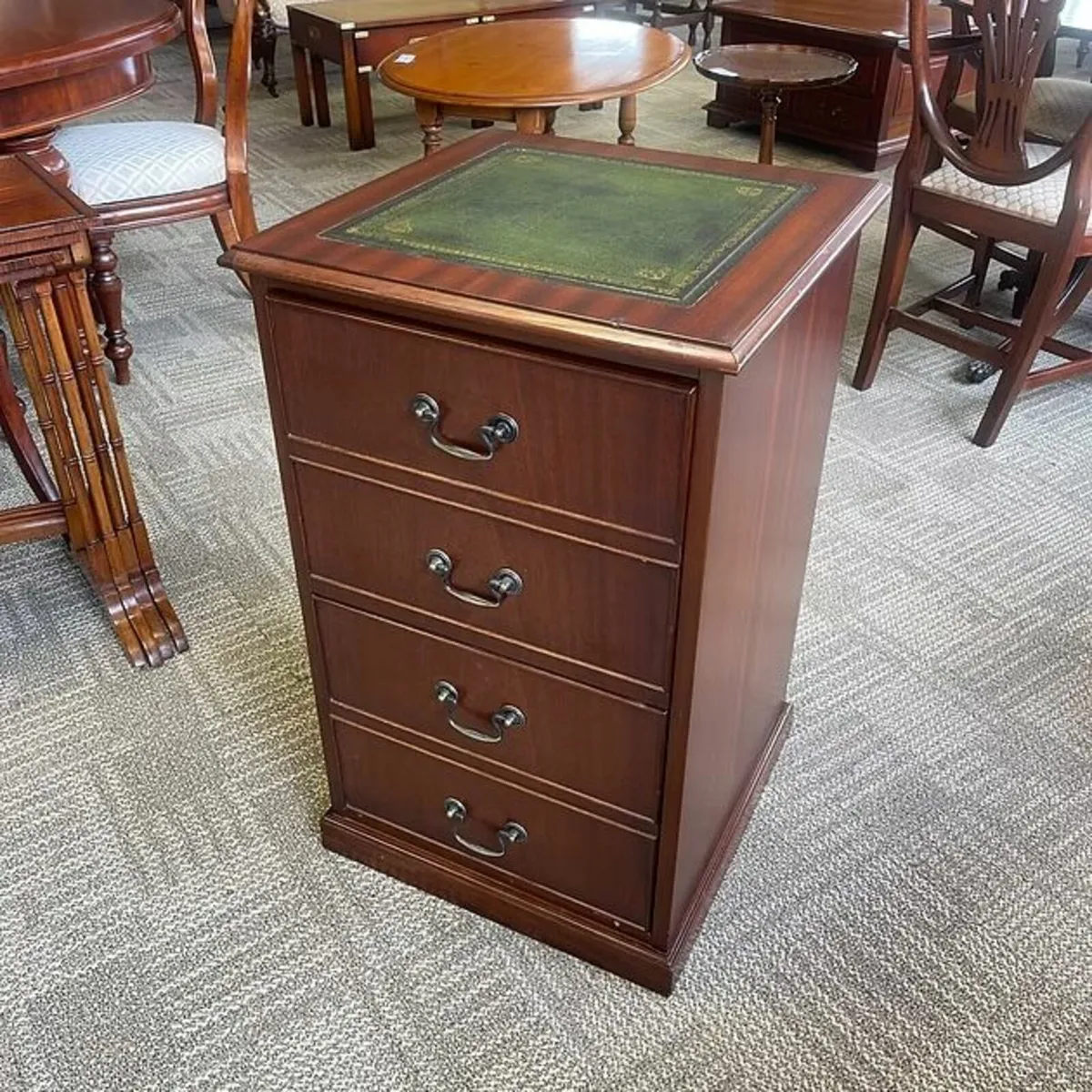 Beautiful mahogany green leather top filing cabine - Image 3