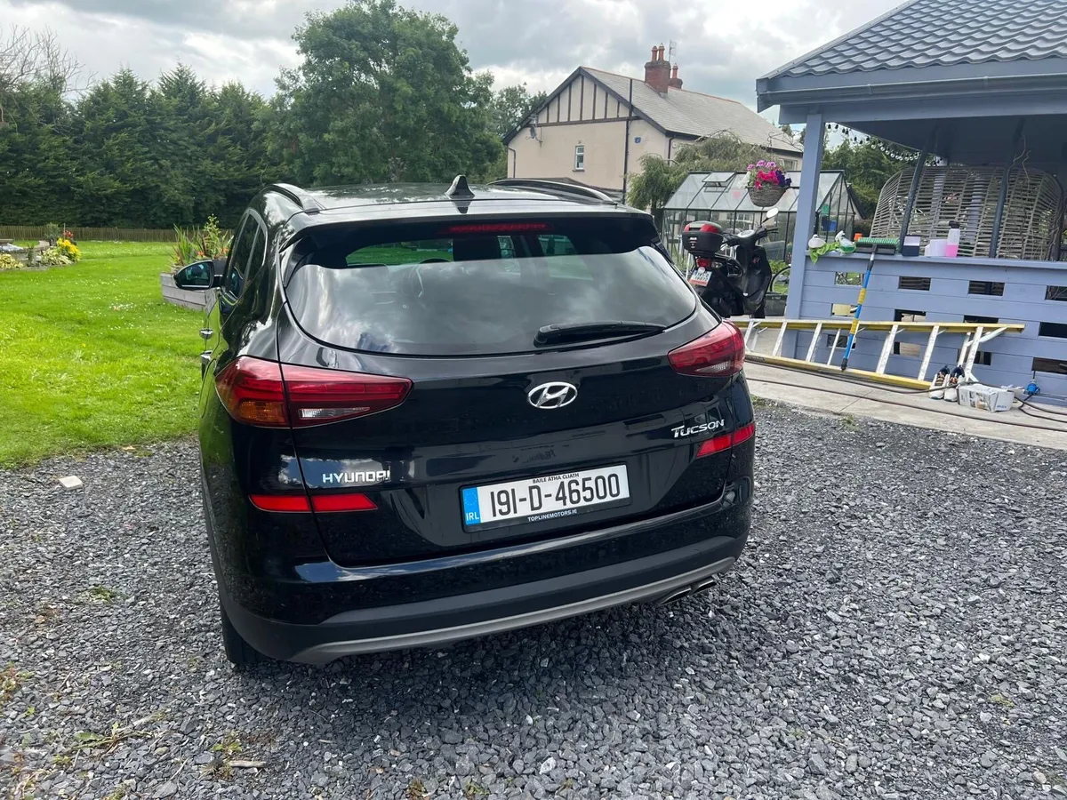 Hyundai Tucson Van - Image 1