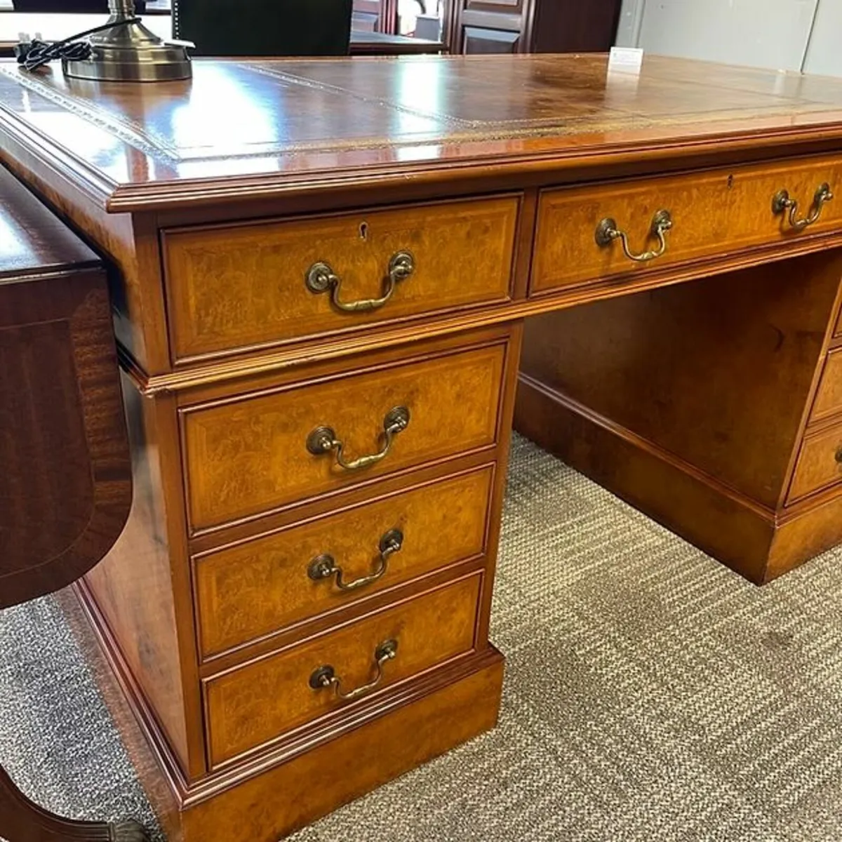 Beautiful walnut twin pedestal writing desk - Image 2