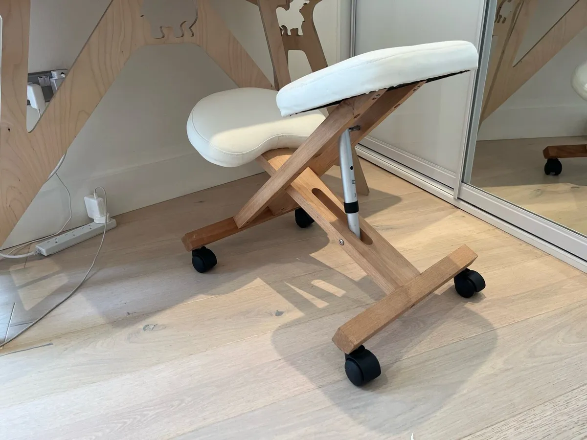 Kneeling Chair - Image 3