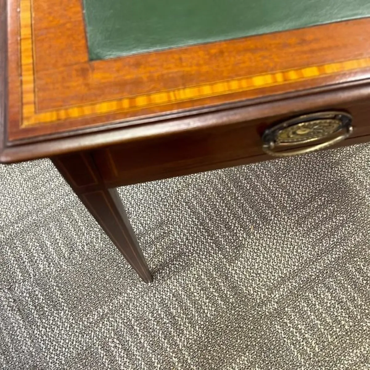 Beautiful Edwardian mahogany ladies' writing table - Image 4