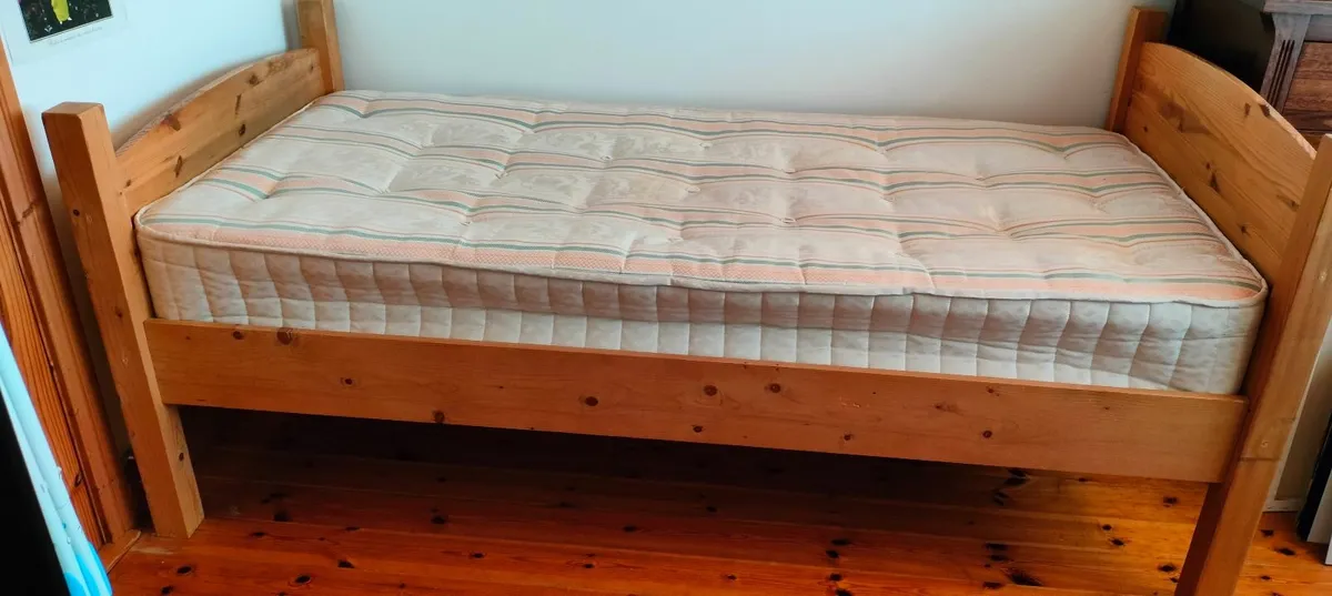Bed, single