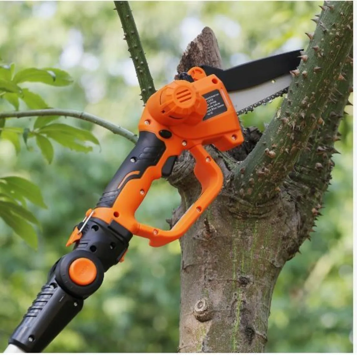 2-in-1 Cordless Pole Saw & Mini Chainsaw - Image 4
