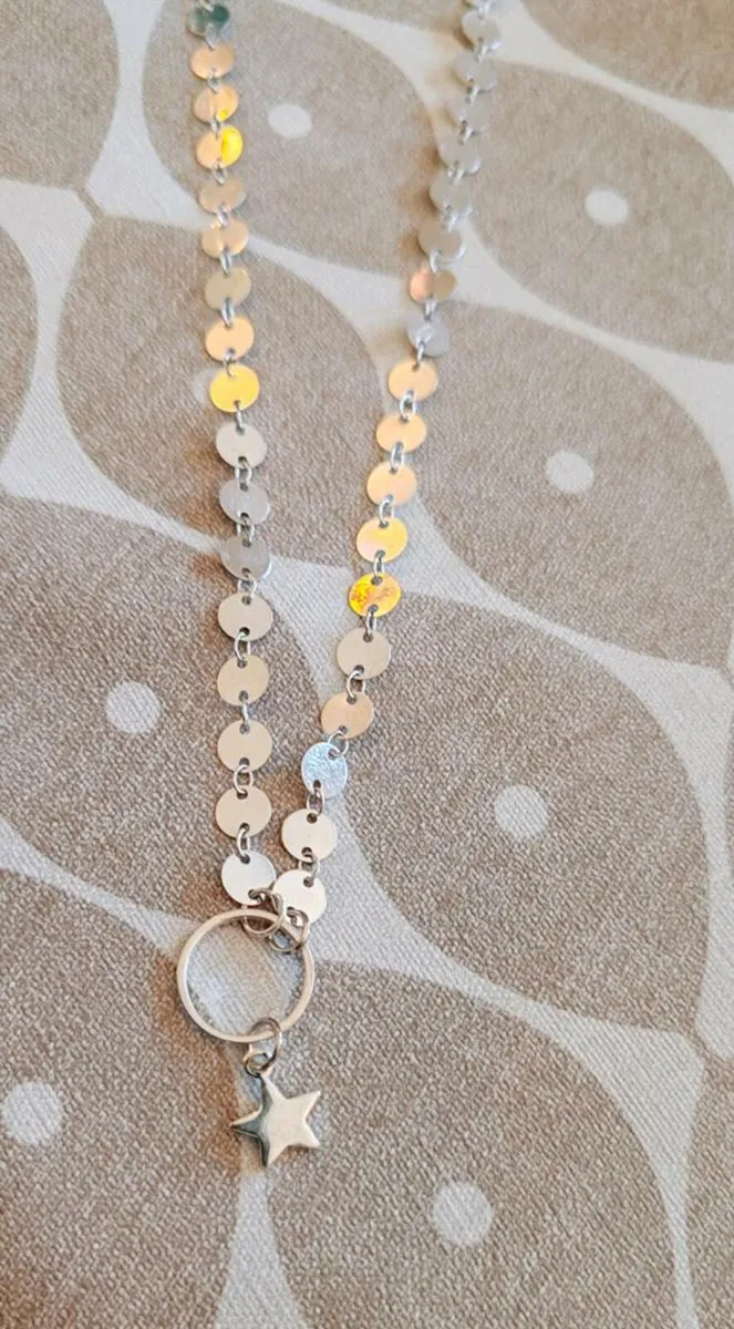 Silvertone necklace and pearl ring - Image 3