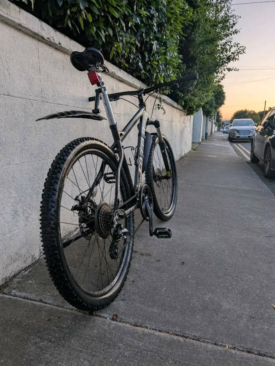 Carrera Vengance Bike / Bicycle - Image 3