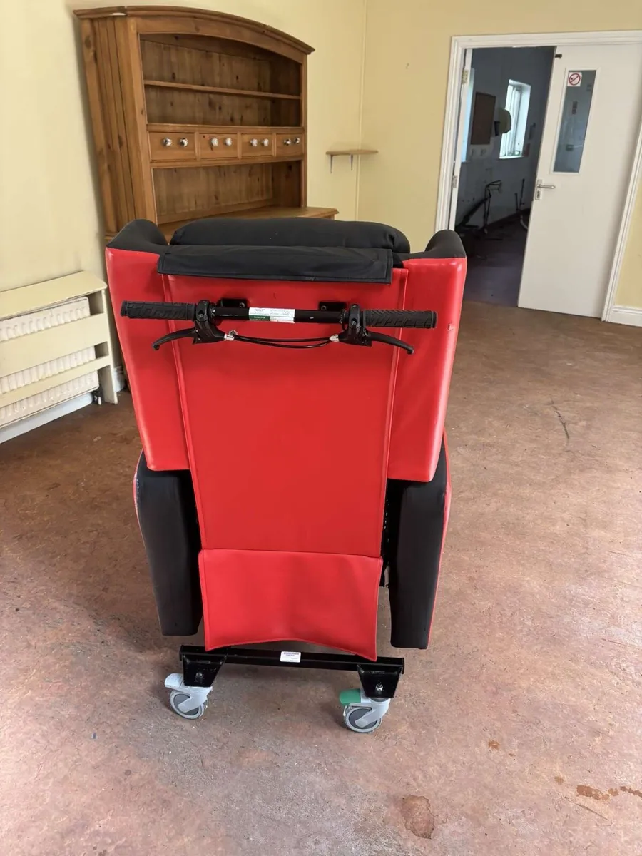 Recliner Chair- medical - Image 2