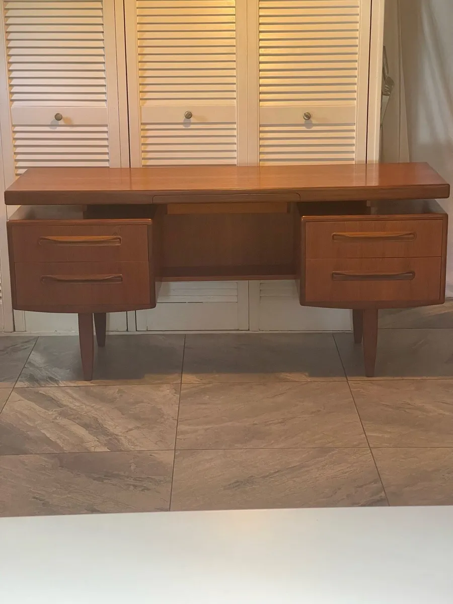 Mid century G Plan  floating desk - Image 3