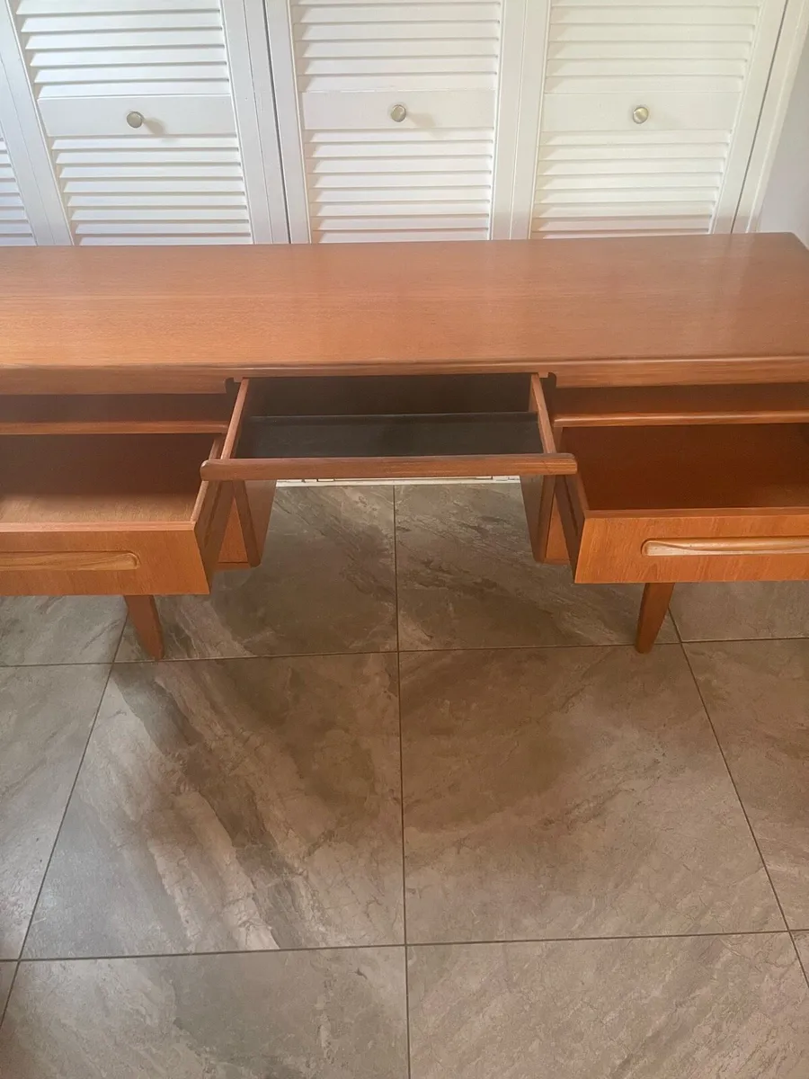 Mid century G Plan  floating desk - Image 4