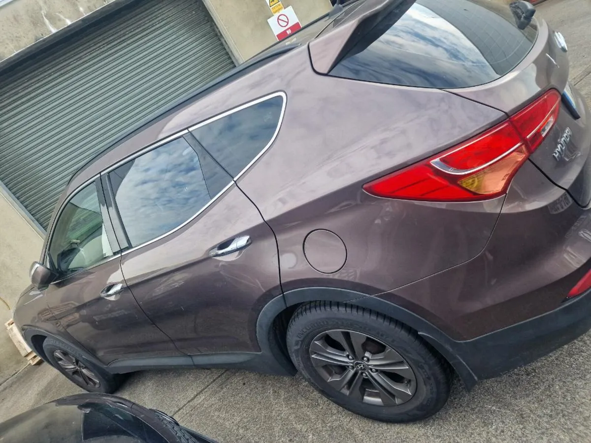 Hyundai Santa Fe 131- needs engine. - Image 2