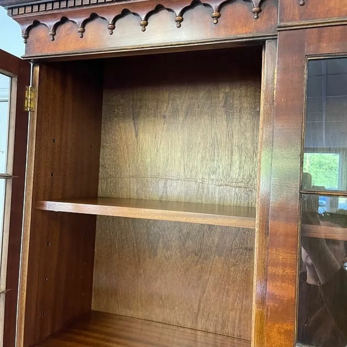 Bevan Funnell mahogany flamed breakfront four door - Image 3