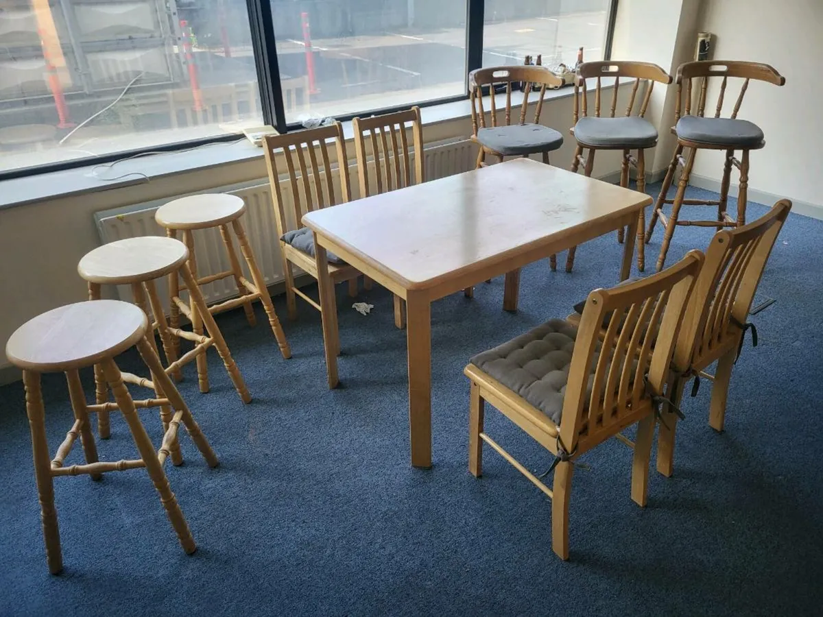 Tables, chairs and stools - Image 3