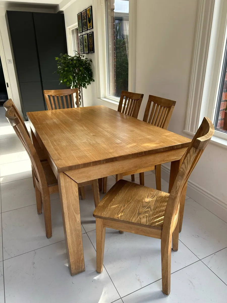 Oak kitchen table and chairs - Image 2