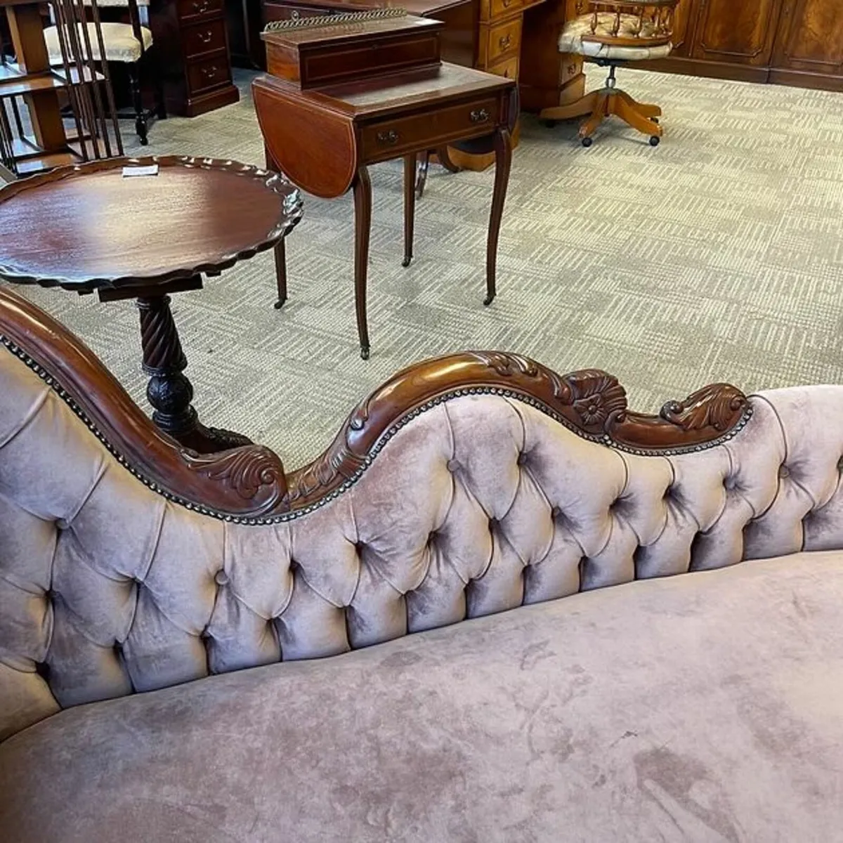 Fabulous Victorian crushed coffee velvet chaise lo - Image 3
