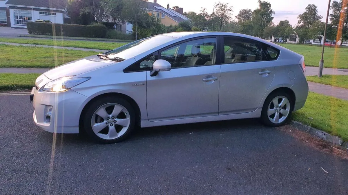 TOYOTA PRIUS 1.8L  2010  NEW HYBRYD BATERY,NEW NCT - Image 1