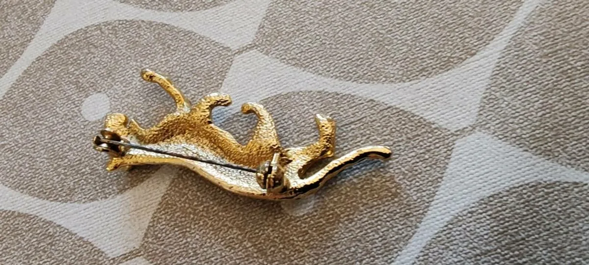 Retro style brooch - Image 3