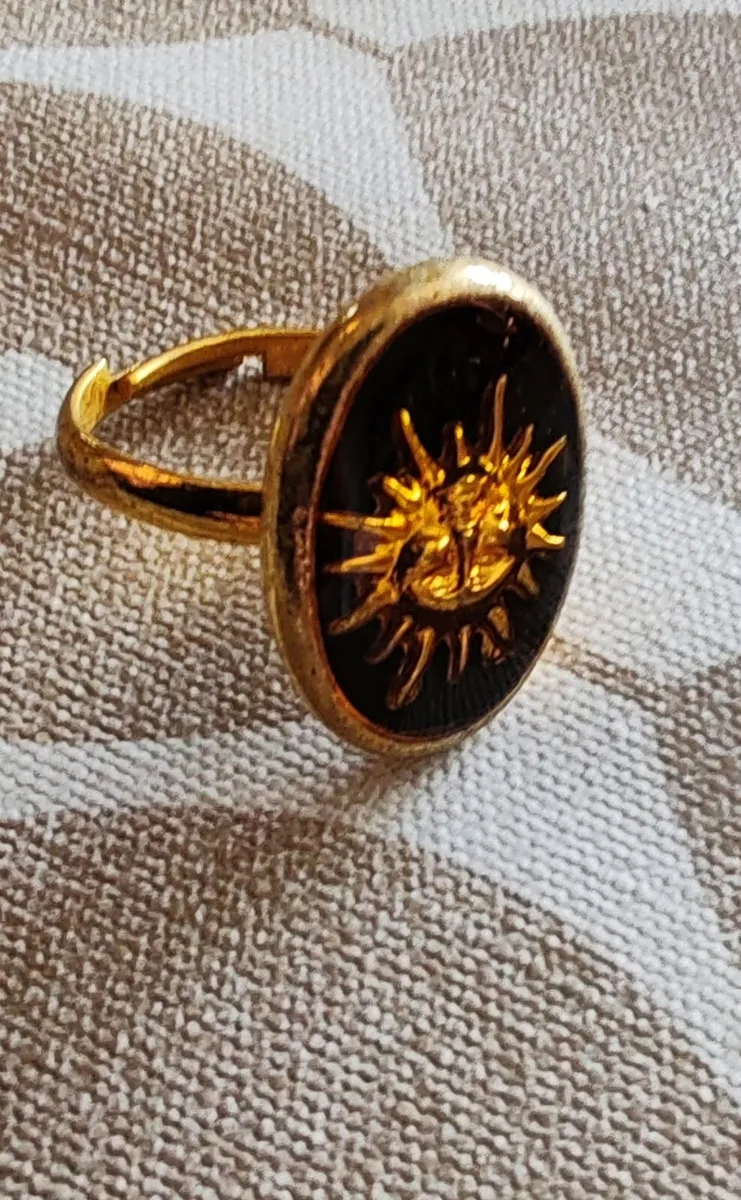 Retro ring - Image 1