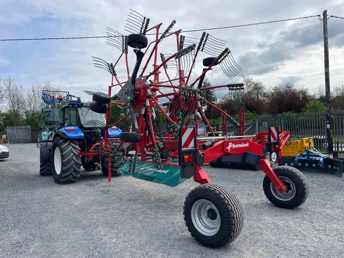 Kverneland 9580C Twin Rotor Rake 0% Finance - Image 3