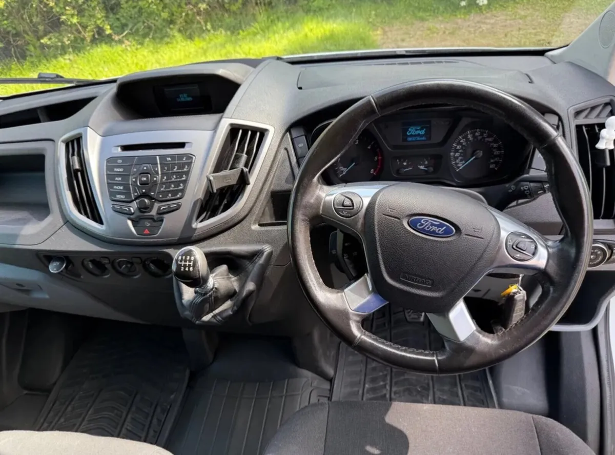 Ford Transit 2016 - Image 2