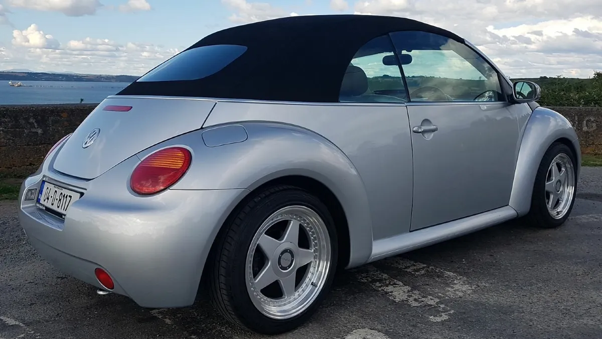 2004 VW New Beetle Convertible - Image 4