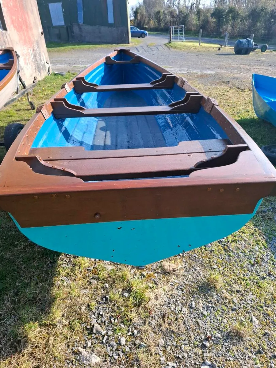 17ft lake boat - Image 4