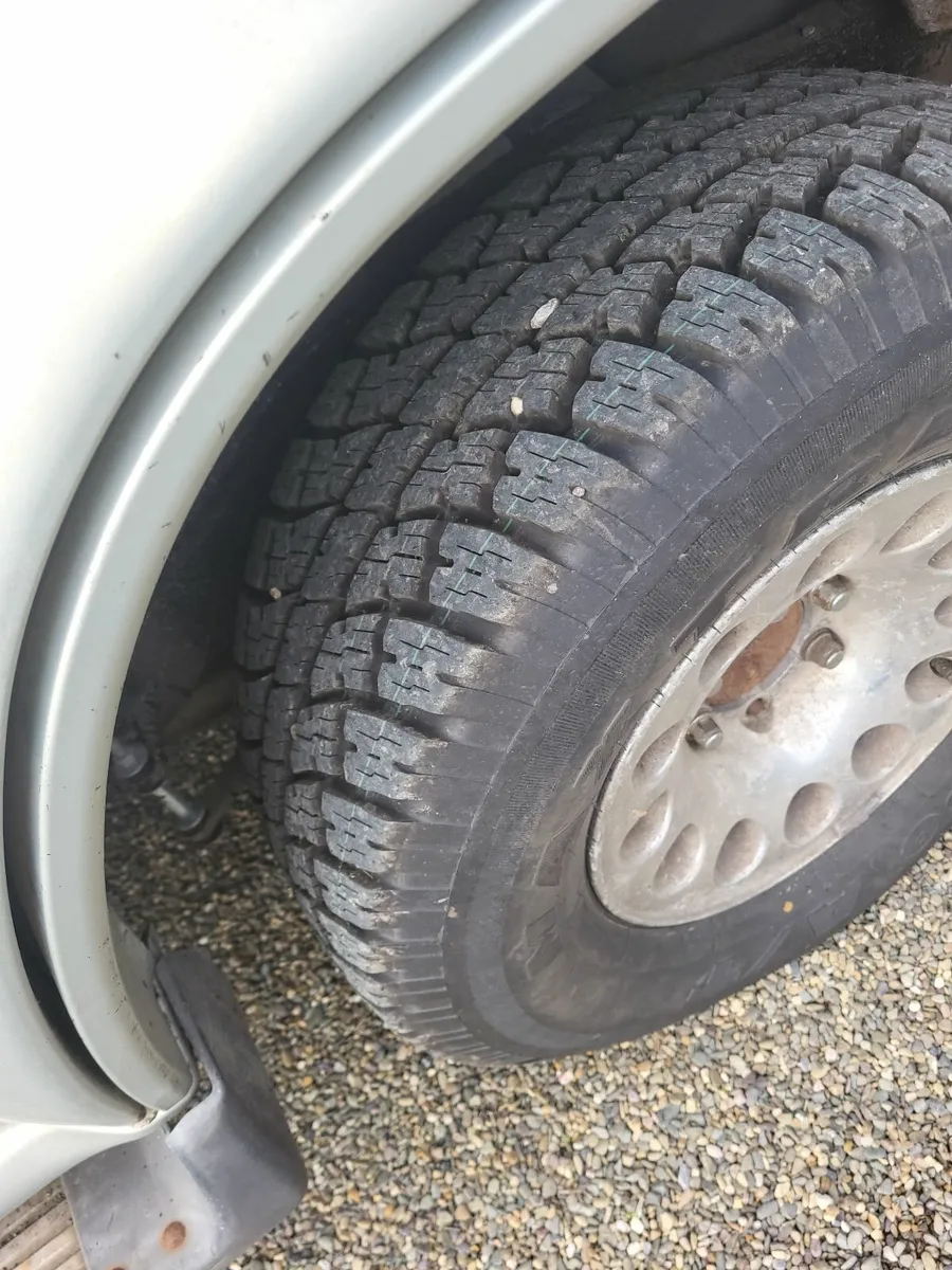 Vintage Pajero 7 seater - Image 3