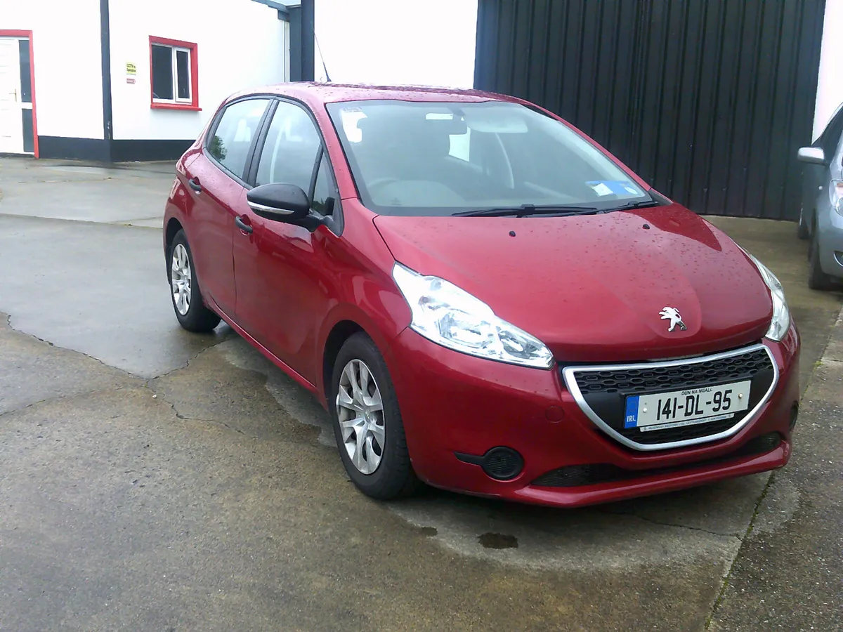 Peugeot 208 2014--LOW INSURANCE - Image 1
