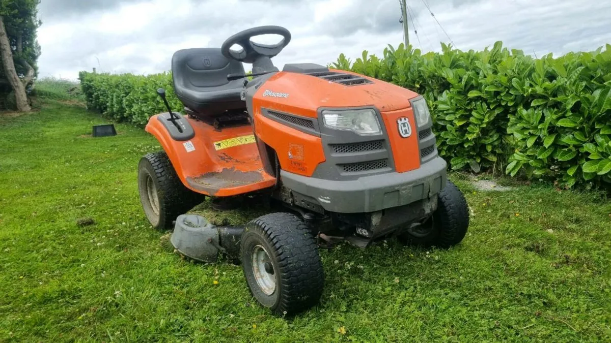 HUSQVARNA RIDE ON WELL MINDED NEW DECK - Image 1