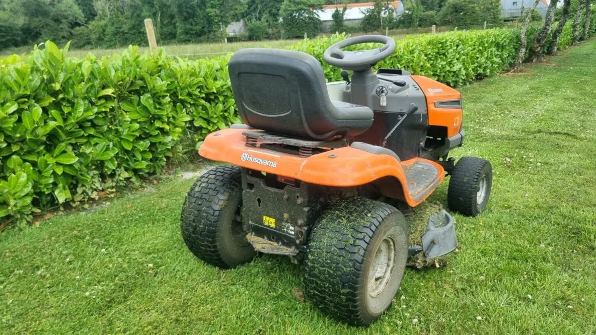 HUSQVARNA RIDE ON WELL MINDED NEW DECK - Image 3