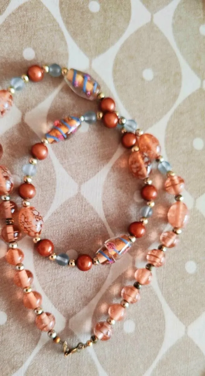 Glass beaded necklace - Image 1