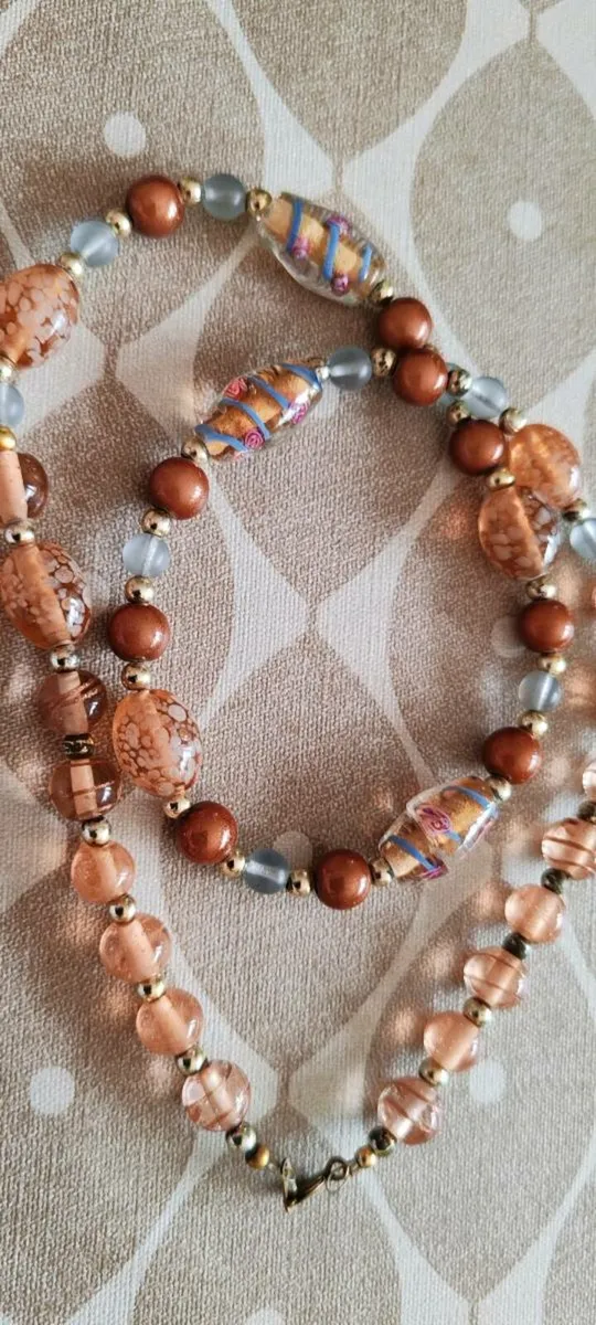 Glass beaded necklace - Image 2