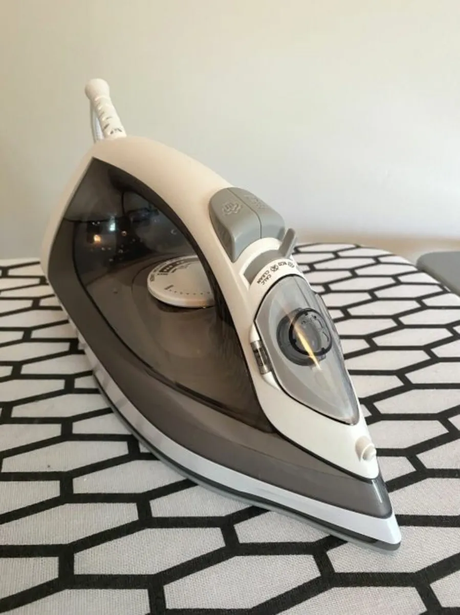 Steam iron PHILIPS EasySpeed - Image 2