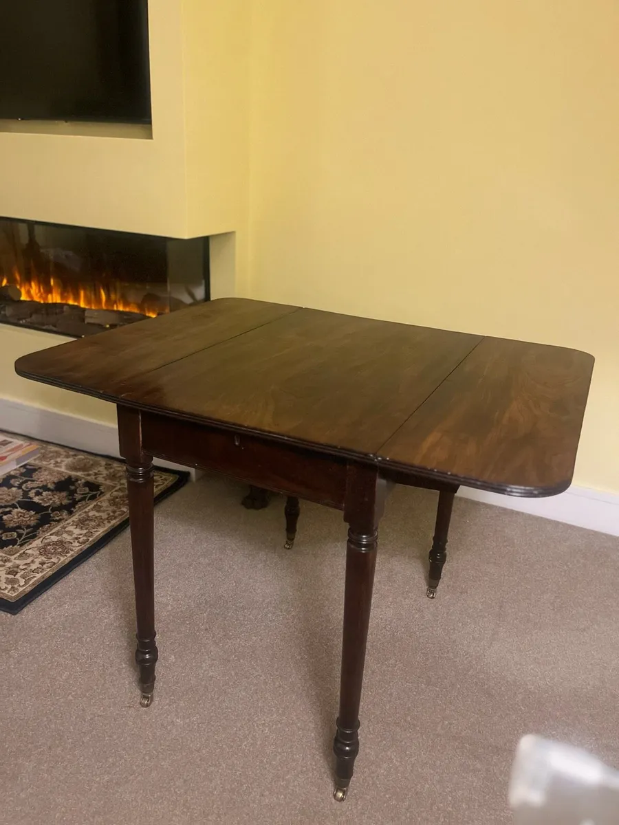 19th Century Pembroke Dropleaf Table - Image 4