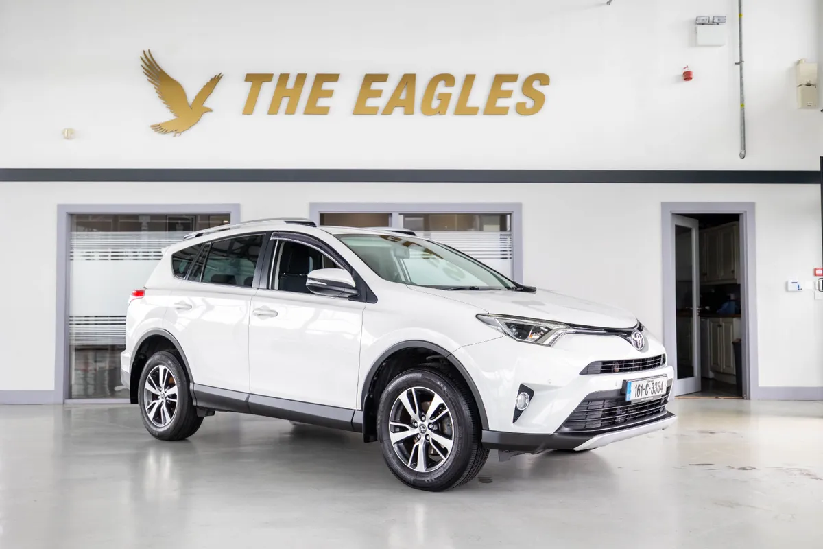 Toyota RAV4 2.0 D-4D LUNA 4DR - Image 1