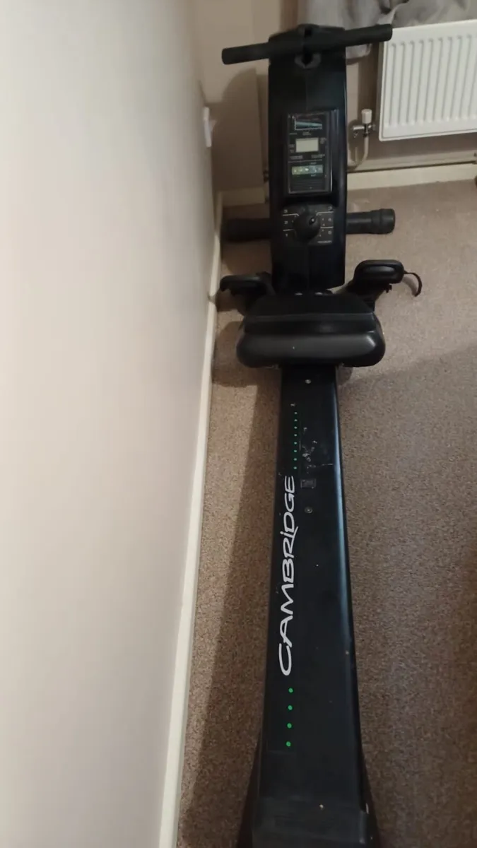 Rowing machine - Image 1