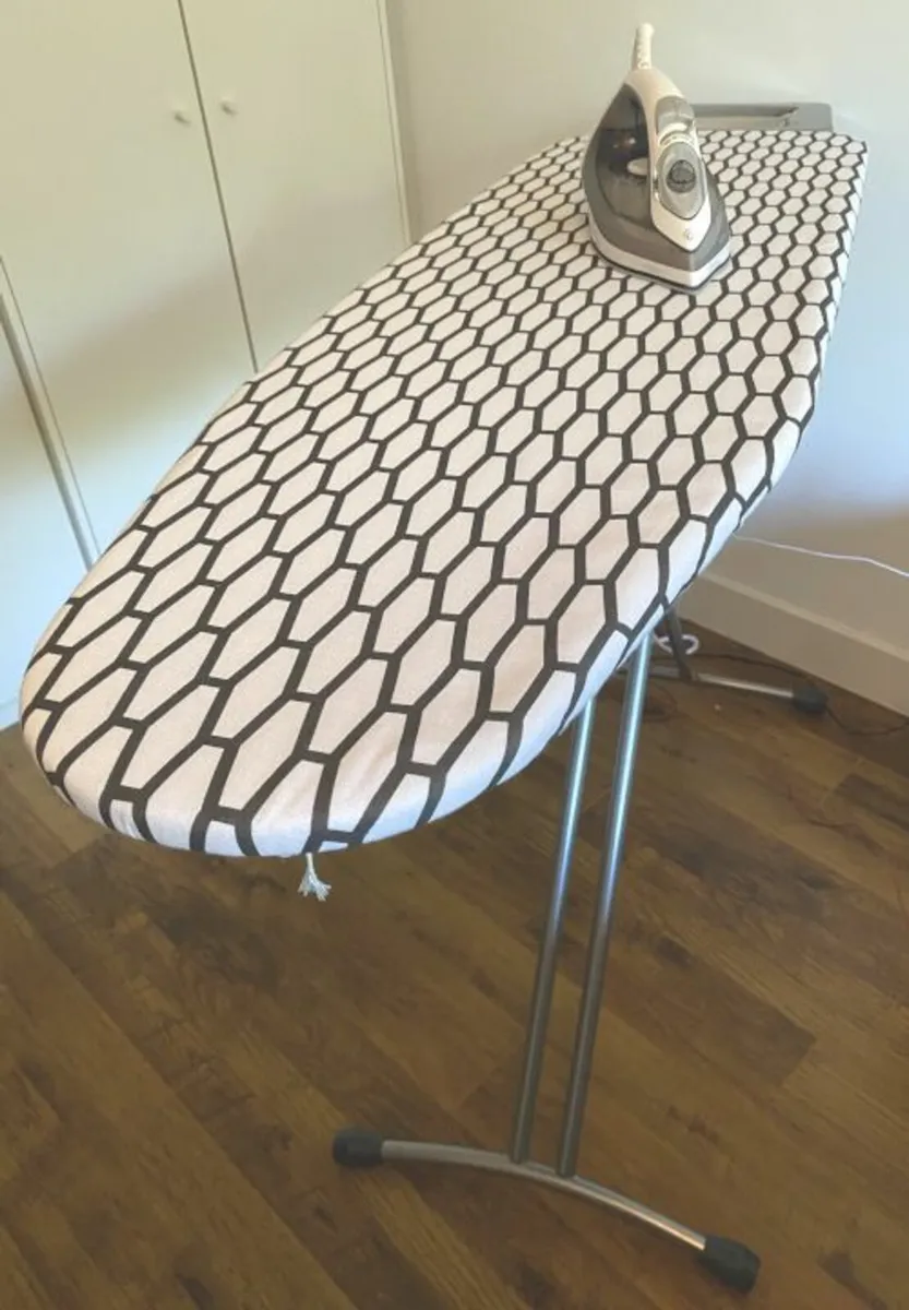 Ironing board - Image 3