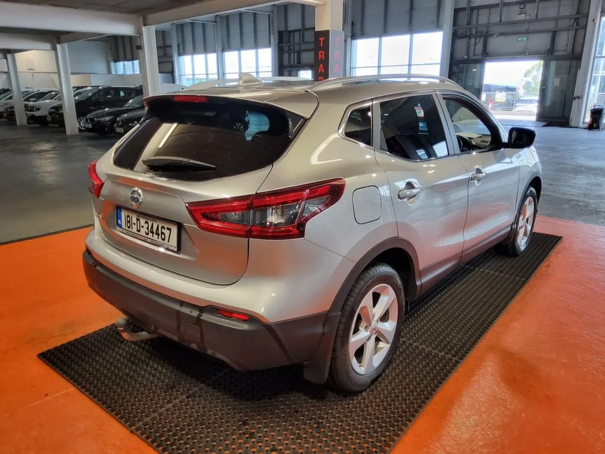 Nissan QASHQAI 1.2 PET SV - Image 3