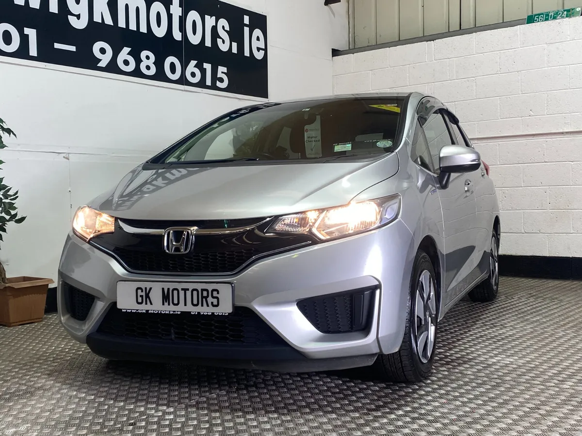 Honda Fit 2017///FINANCE AVAILABLE//// - Image 2